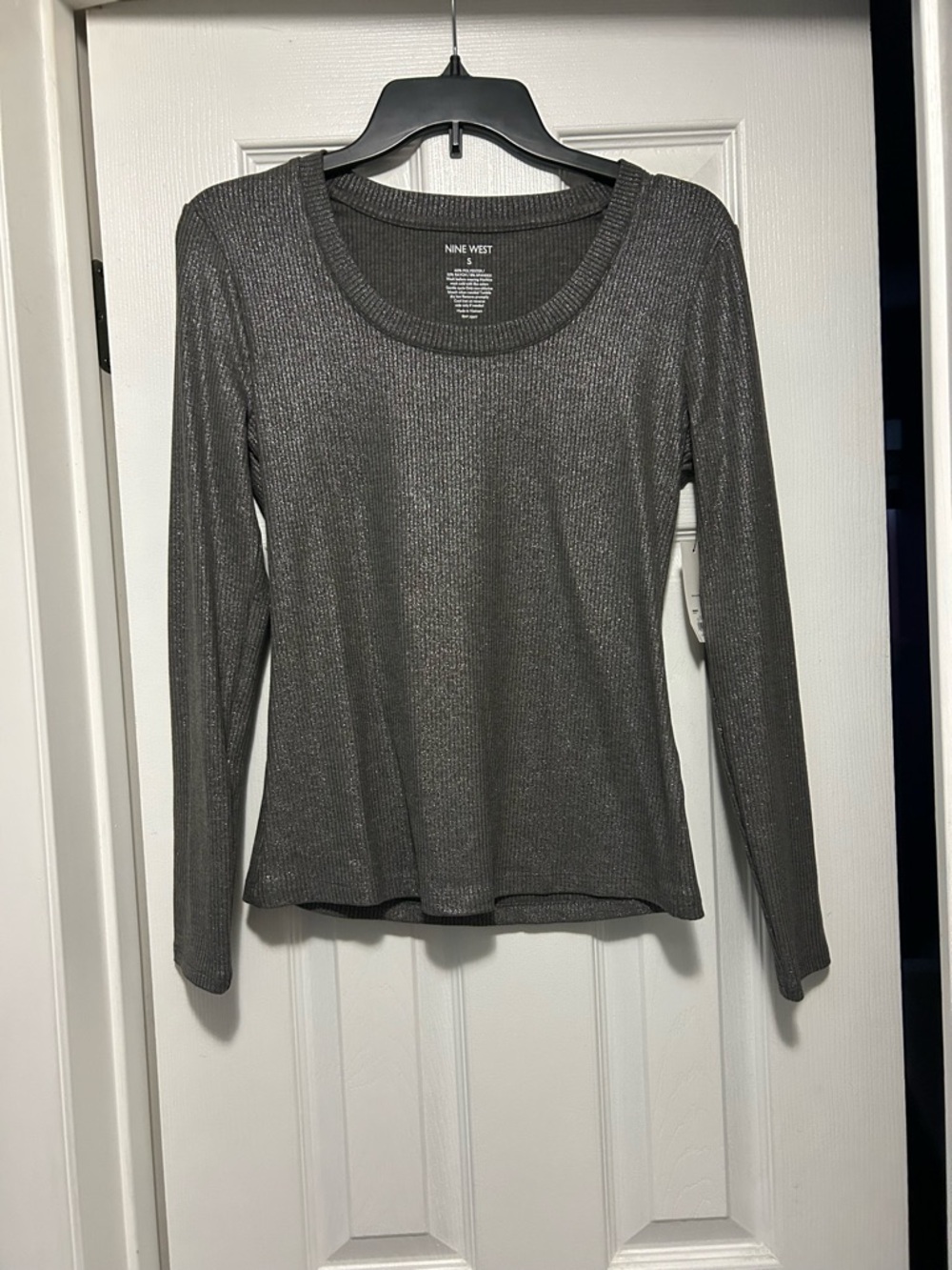 Nine West Metallic Gray Ribbed Long-Sleeve Crew Top